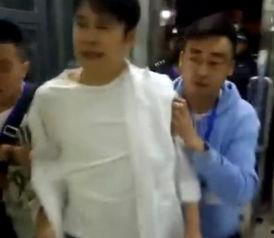 舅舅爆料被抓了吗视频,视频揭露惊人内幕，主角被抓真相曝光！