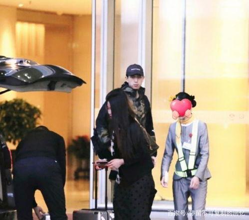 李现三亚最新爆料,阳光沙滩下的休闲时光  第2张