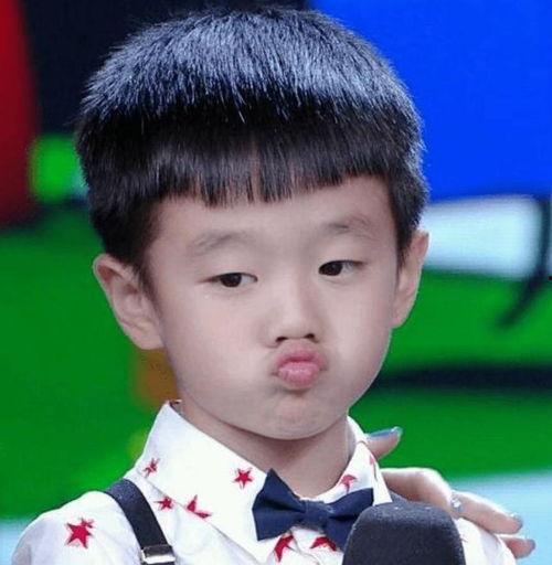 杨威儿子大爆料视频,独家视频曝光家庭生活点滴  第2张