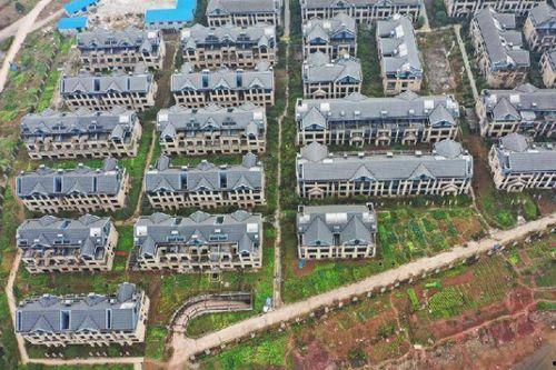 重庆烂尾楼爆料最新消息,揭秘多项目停工真相与影响 第2张 重庆烂尾楼爆料最新消息,揭秘多项目停工真相与影响 第2张